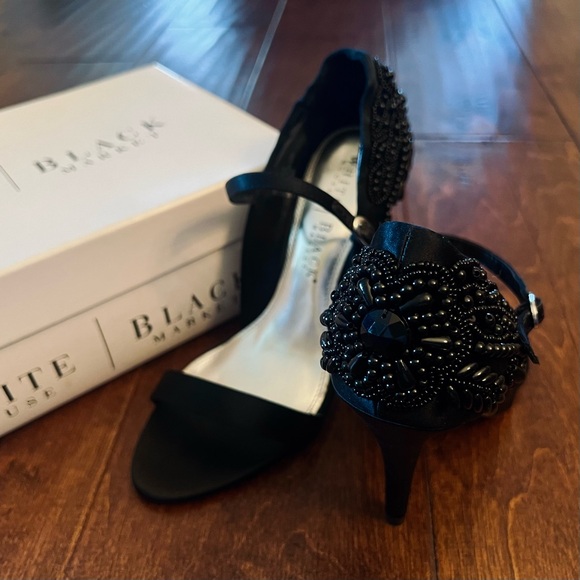 White House Black Market Black Satin Floral Beaded High Heels Open Toe Design 7M - Picture 3 of 17